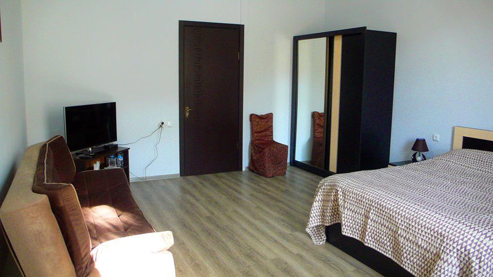 Hotel Newland Chiatura Luaran gambar